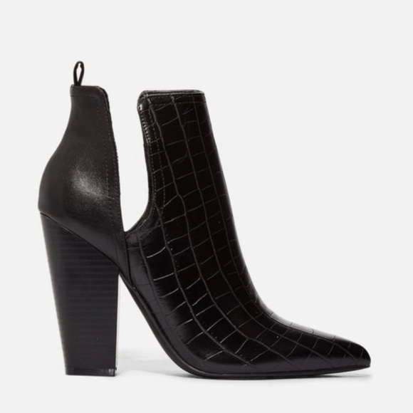 JUST FAB Old Towne Booties Size 9 NWOT - Picture 2 of 7